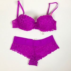 VS date night bra and cheekster